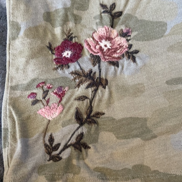 American Eagle Shirt - Picture 3 of 4